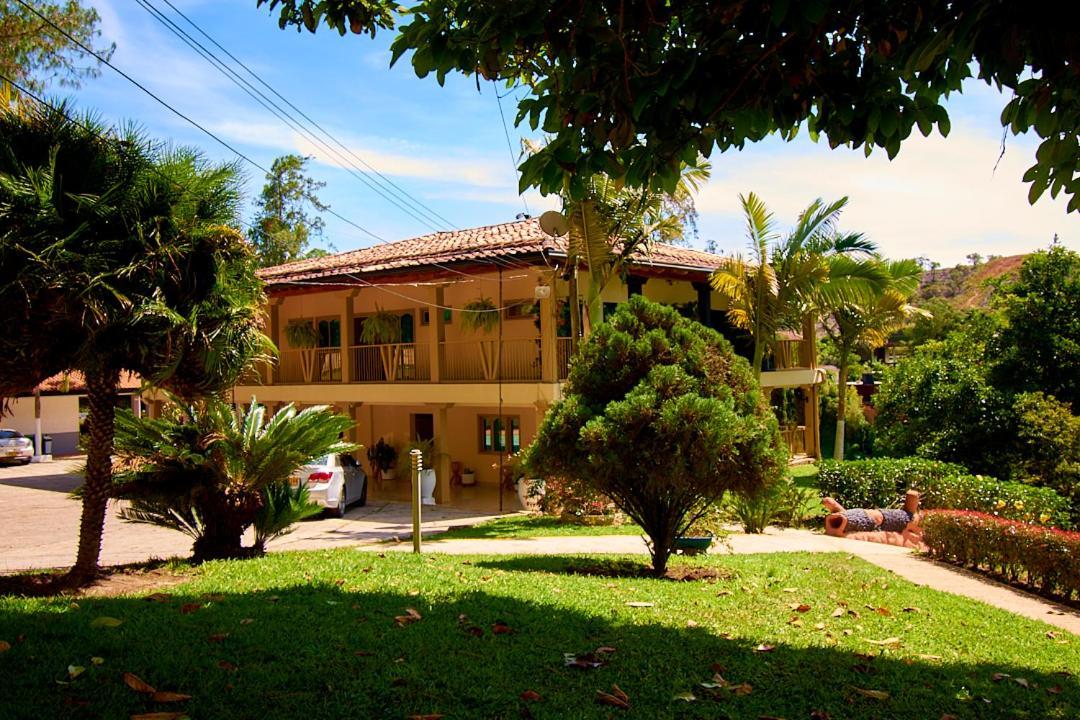 Mansion By Bernalo Hotels Guatapé Zewnętrze zdjęcie